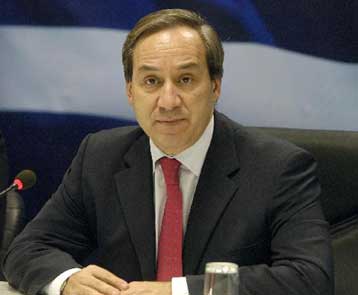 Με πολιτική «ήπιας προσαρμογής» θα μειωθεί το έλλειμμα, λέει ο Γ.Αλογοσκούφης