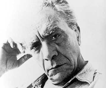 Ανοιχτή στο αναγνωστικό κοινό η προσωπική βιβλιοθήκη του Στρατή Τσίρκα