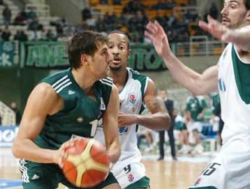 Με το… δεξί στον β γύρο ο Παναθηναϊκός-Ένα ημίχρονο άντεξε ο Ολυμπιακός