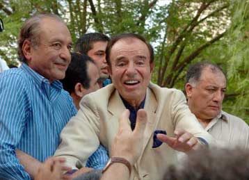 Επέστρεψε στην Αργεντινή ο πρώην πρόεδρος Κάρλος Μένεμ