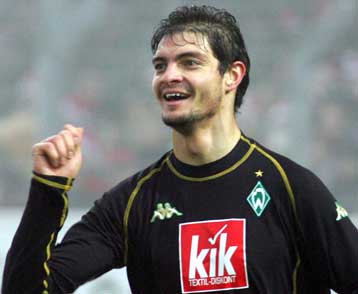 Συμβόλαιο για 3,5 χρόνια υπέγραψε στον Αγιαξ ο Αγγελος Χαριστέας