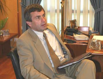 Για τη θητεία του στην Αθήνα μιλά ο απελθών πρεσβευτής των ΗΠΑ Τομ Μίλερ