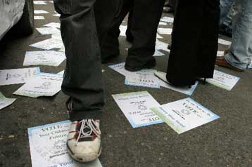 Το κίνημα Φατάχ προηγείται στις δημοτικές εκλογές στα παλαιστινιακά εδάφη