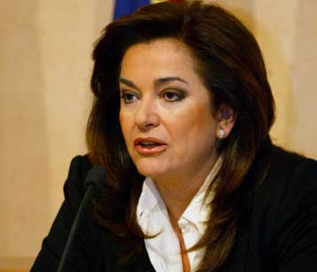 Κατά των προσωπικών επιδιώξεων και ατομικών στρατηγικών η Ντόρα Μπακογιάννη