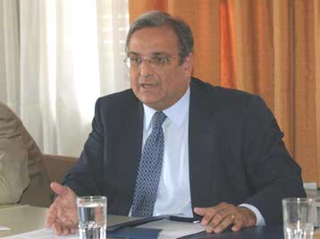 Υπό την απειλή ανάκλησης αδειών όσες ΠΑΕ και ΚΑΕ δεν προβούν σε αυξήσεις κεφαλαίου