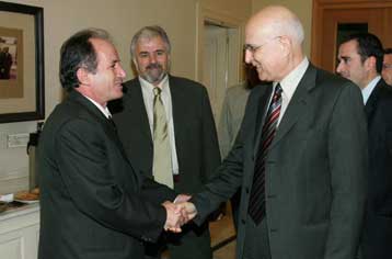 Για την πολιτική της ΕΕ σε θέματα περιβάλλοντος ενημέρωσε τη ΓΣΕΕ ο Σταύρος Δήμας