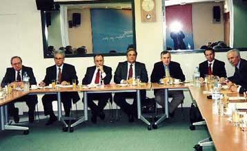 Πλήγμα στην κλωστοϋφαντουργία από την κατάργηση των περιορισμών στις εισαγωγές