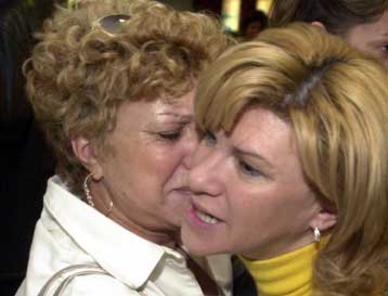 Εννέα Έλληνες εξακολουθούν να αναζητούνται στη ΝΑ Ασία