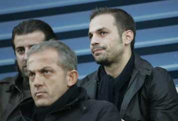 Εν μέσω έντασης, αναβλήθηκε για την Πέμπτη η Γενική Συνέλευση της Ερασιτεχνικής ΑΕΚ