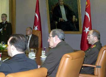 Το Συμβούλιο Εθνικής Ασφαλείας της Τουρκίας ζητά άρση των «αρνητικών» όρων της ΕΕ