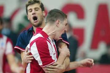 Στον ένα βαθμό πλησίασε ο Ολυμπιακός τον Ηρακλή μετά το 3-0 σετ στην Ορεστιάδα