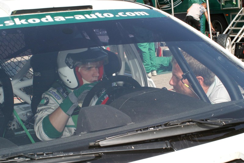 Ο R.Kresta δεύτερος οδηγός της Ford για το 2005