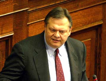 Δεν ήμουν εκσυγχρονιστής, δεν είμαι νεο-προεδρικός, δηλώνει ο Ευάγγελος Βενιζέλος