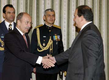 Οι πιο πολλές ευχές χρειάζονται για την οικονομία, δήλωσε ο Κ.Στεφανόπουλος