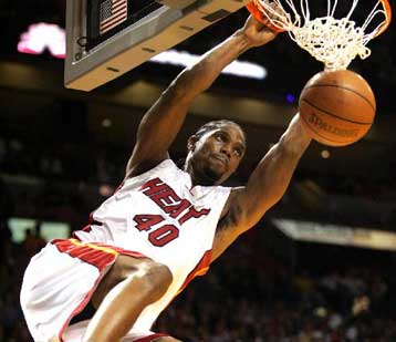 Στις 14 σερί νίκες έφτασαν οι Μαϊάμι Χιτ, μετά την επικράτηση και επί των Μπόμπκατς