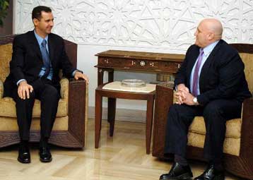 Την απόσυρση του συριακού στρατού από το Λίβανο ζήτησε ο αναπληρωτής ΥΠΕΞ των ΗΠΑ