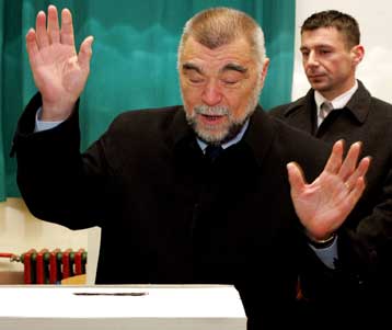 Νίκη του Στίπε Μέσιτς χωρίς απόλυτη πλειοψηφία δείχνουν τα exit polls στην Κροατία