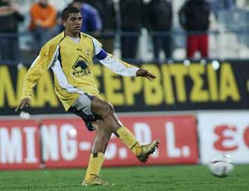 Ο Αντερσον που υπέγραψε, ο Επαλέ που δεν φεύγει και ο Κυργιάκος που τραυματίστηκε