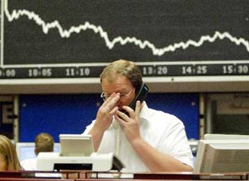 Υποχωρούν τα ευρωπαϊκά χρηματιστήρια, εν μέσω ανησυχιών για αύξηση των επιτοκίων