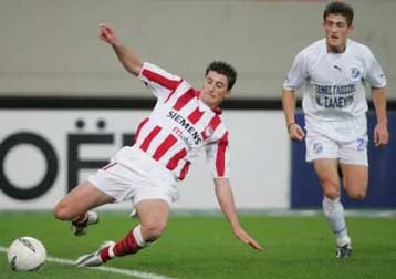 Να μην επιμείνει σε ένα ιστορικό λάθος καλεί ο Ολυμπιακός τον Πανιώνιο