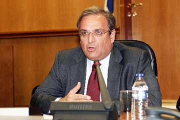 Ανοικτά καταστήματα από τις 9 το πρωί έως τις 9 το βράδυ προβλέπει νομοθετική ρύθμιση