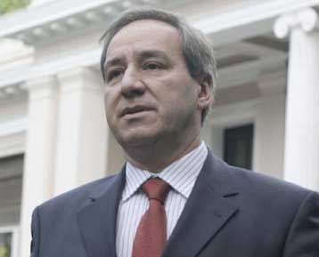 «Έκρηξη» ελλείμματος το 2004 – Οι βασικοί στόχοι της οικονομικής πολιτικής του 2005