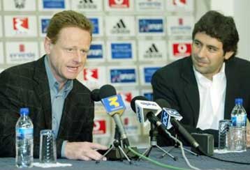 Σοβαρότητα ζήτησε ο Φρίνγκερ εν όψει Καλαμαριάς