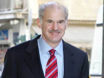 Σε συνεδριακούς ρυθμούς το ΠΑΣΟΚ με προσκλητήριο για εγγραφή μελών και φίλων