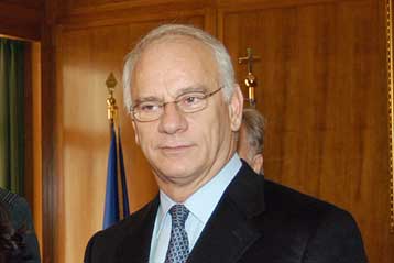 Αγνωστο εάν θα αποδοθούν ευθύνες από την Εξεταστική σε πρώην υπουργούς, λέει ο ΥΠΕΘΑ