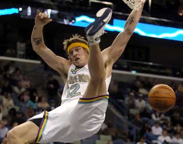 Απτόητοι συνεχίζουν οι Σανς στο φετινό ΝΒΑ – Εκτός έδρας νίκη επί των Κλίπερς