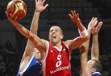 Ποδαρικό με νίκη για τον Ολυμπιακό-Με το «παιδικό» 58-41 πέρασε η ΑΕΚ από το Ιβανώφειο