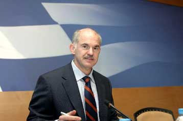 Σε εκλογική ετοιμότητα «ανά πάσα στιγμή» καλεί τα στελέχη του ΠΑΣΟΚ ο Γ.Παπανδρέου