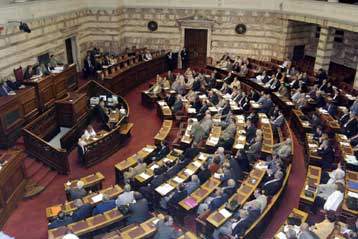 Στο επίκεντρο της συζήτησης για το «βασικό μέτοχο» η συμβατότητα με το κοινοτικό δίκαιο