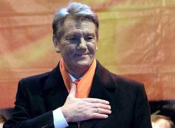 Νικητής των προεδρικών εκλογών της Ουκρανίας ανακηρύχθηκε ο Βίκτορ Γιουστσένκο