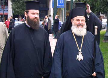 Κανείς δεν καταδίκασε συλλήβδην τα αποκριάτικα τραγούδια, διευκρινίζει η Εκκλησία