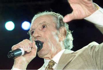 Σε διπλή χειρουργική επέμβαση υπεβλήθη την Τρίτη ο Γρηγόρης Μπιθικώτσης