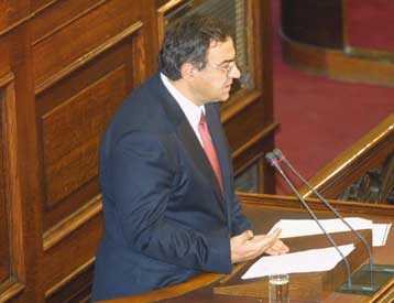 Ακύρωση της ρύθμισης για επαναπατρισμό κεφαλαίων ζητά η αντιπολίτευση