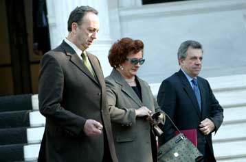 Οι μεμονωμένες αποκλίσεις δεν «ενοχοποιούν» το σύστημα εξετάσεων, λέει η Μ.Γιαννάκου