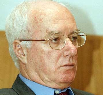 Ελεύθεροι χωρίς περιοριστικούς όρους ο πρόεδρος και πέντε μέλη του ΔΣ του ΔΕΚΑ