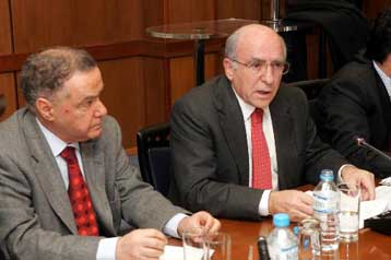 Έργα ύψους 5 δισ. ευρώ το 2005 – Τι λέει το ΥΠΕΧΩΔΕ για την προειδοποίηση της Κομισιόν