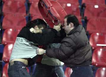 Ποινή φυλάκισης πέντε μηνών με αναστολή στους δύο «ταραξίες» της Νέας Σμύρνης