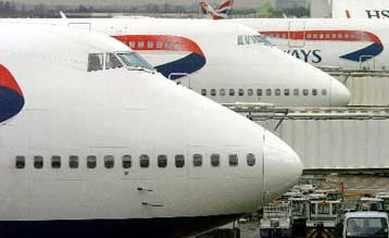 Στροφή εν πτήσει για αεροπλάνο της BA που μετέφερε επιβάτη ύποπτο για τρομοκρατία