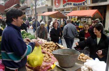 Στο 4% εκτινάσσεται ο πληθωρισμός τον Ιανουάριο – Ανησυχία στους μισθωτούς