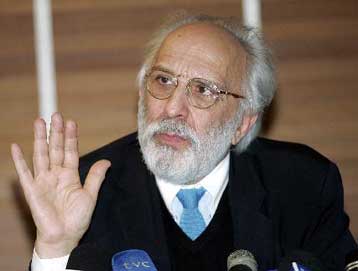 Απέσυρε την υποψηφιότητά του για την ΕΠΑΕ ο Δ.Κούκης – Ανοίγει ο δρόμος για Λυκουρέζο