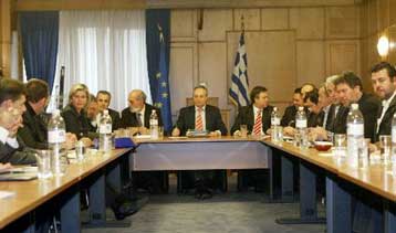 Σε αδιέξοδο κατέληξε η συνάντηση των βαμβακοπαραγωγών με τον Ευάγγελο Μπασιάκο