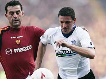 Ο Δέλλας έδειξε τον δρόμο της πρόκρισης στη Ρόμα-Η Αταλάντα απέκλεισε την Γιουβέντους