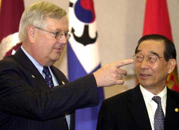 Επιστροφή στις εξαμερείς διαπραγματεύσεις για τα πυρηνικά, αναγγέλλει η Βόρειος Κορέα