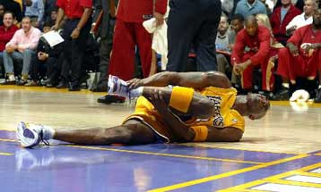 Μπορούν και χωρίς τον Κόμπι οι Λέικερς, 98-94 τους Καβαλίερς