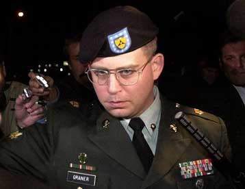 Ένοχος για κακοποίηση Ιρακινών κρατουμένων στην Αμπού Γκράιμπ ο Τσαρλς Γκρέινερ