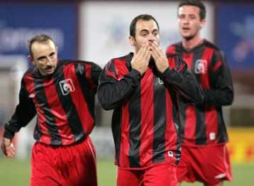 Η ουραγός Καλαμαριά έσπασε το αήττητο της πρωτοπόρου ΑΕΚ-Το Αιγάλεω 2-1 τον ΠΑΟΚ